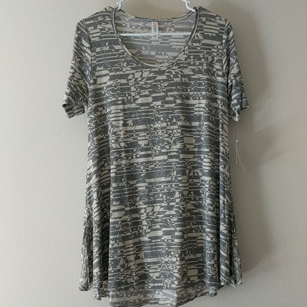 Perfect T xxs LulaRoe